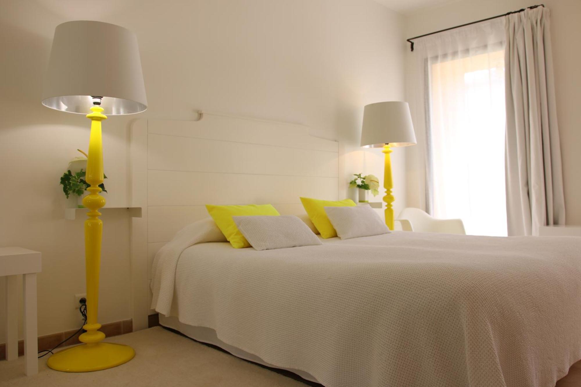 Le Relais D'Angelique Bed & Breakfast Lunel  Cameră foto